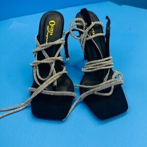 Alice + Olivia Black and Silver Strappy Heels